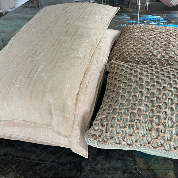 Cream Comforter Set with Subtle Textured Pattern - Picture 3 of 3